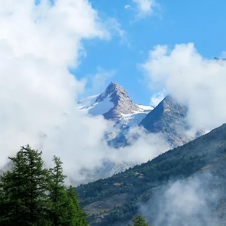 Auri By Interhome Apartment Saas-Fee